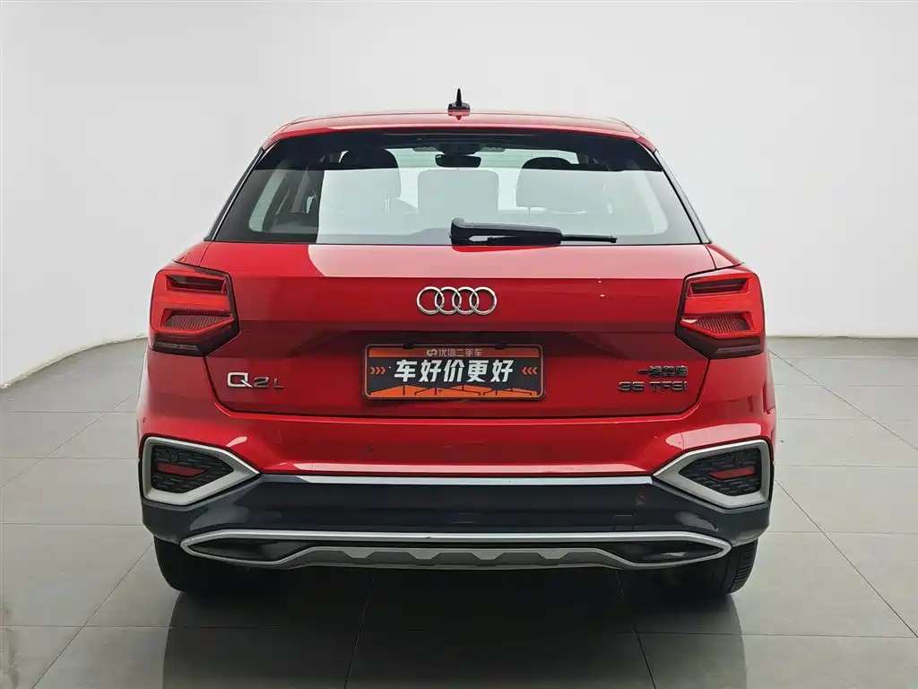 Audi Q2L 2022 — фото 4