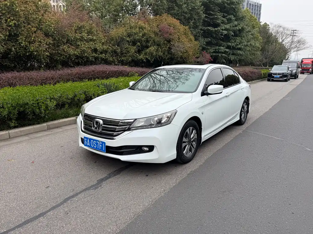 Honda Accord 2014 — фото 1