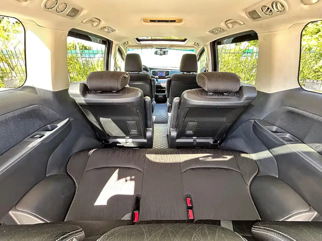 Honda Odyssey 2015 — фото 12