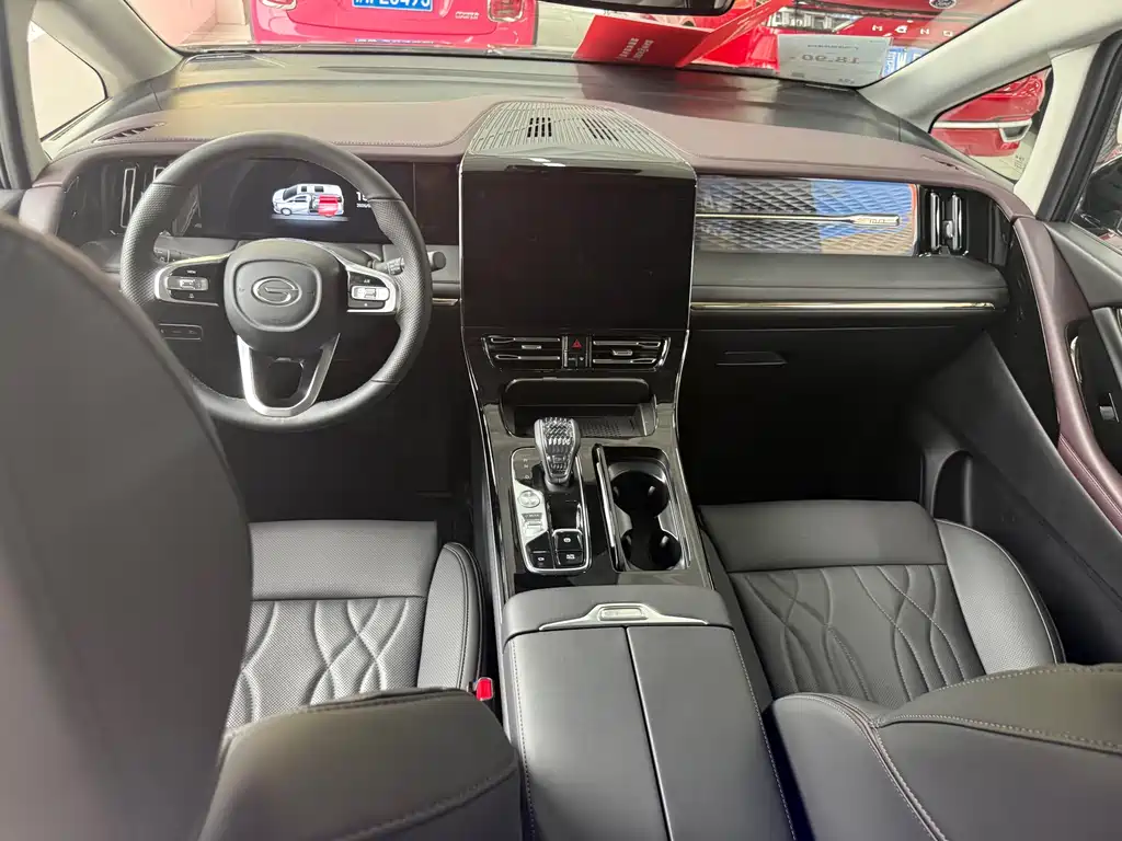 GAC Motor Trumpchi M8 2024 — фото 13