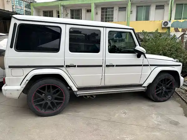 Mercedes-Benz G-Class 2016