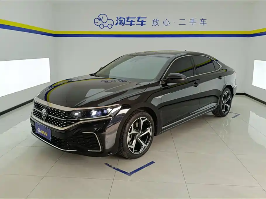 Volkswagen Passat 2023