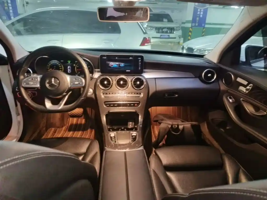 Mercedes-Benz C-Class 2020 — фото 13