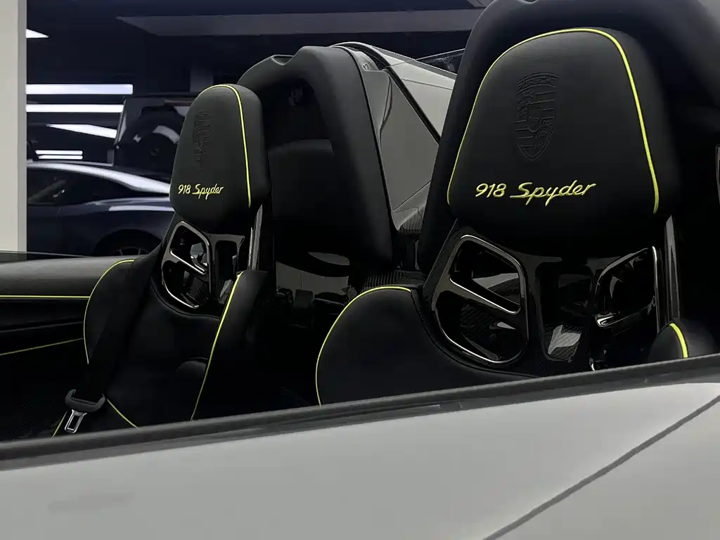 Porsche 918 Spyder 2015 — фото 20
