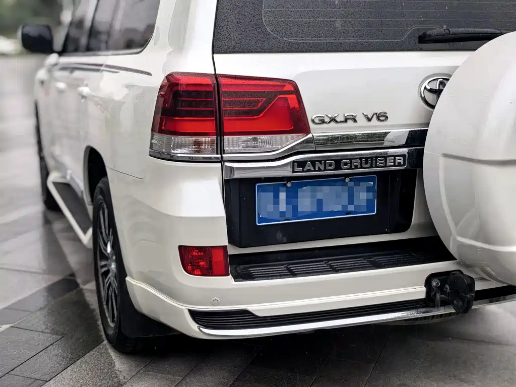 Toyota Land Cruiser 2020 — фото 26