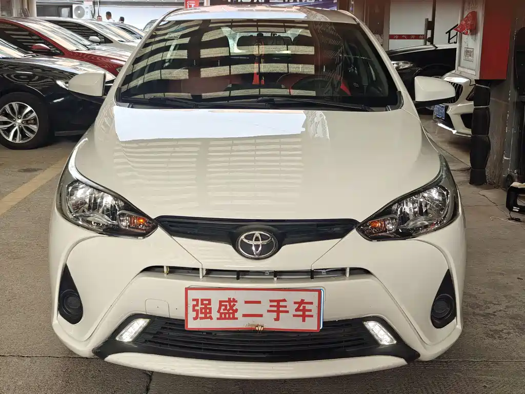 Toyota Yaris L 2018 — фото 2