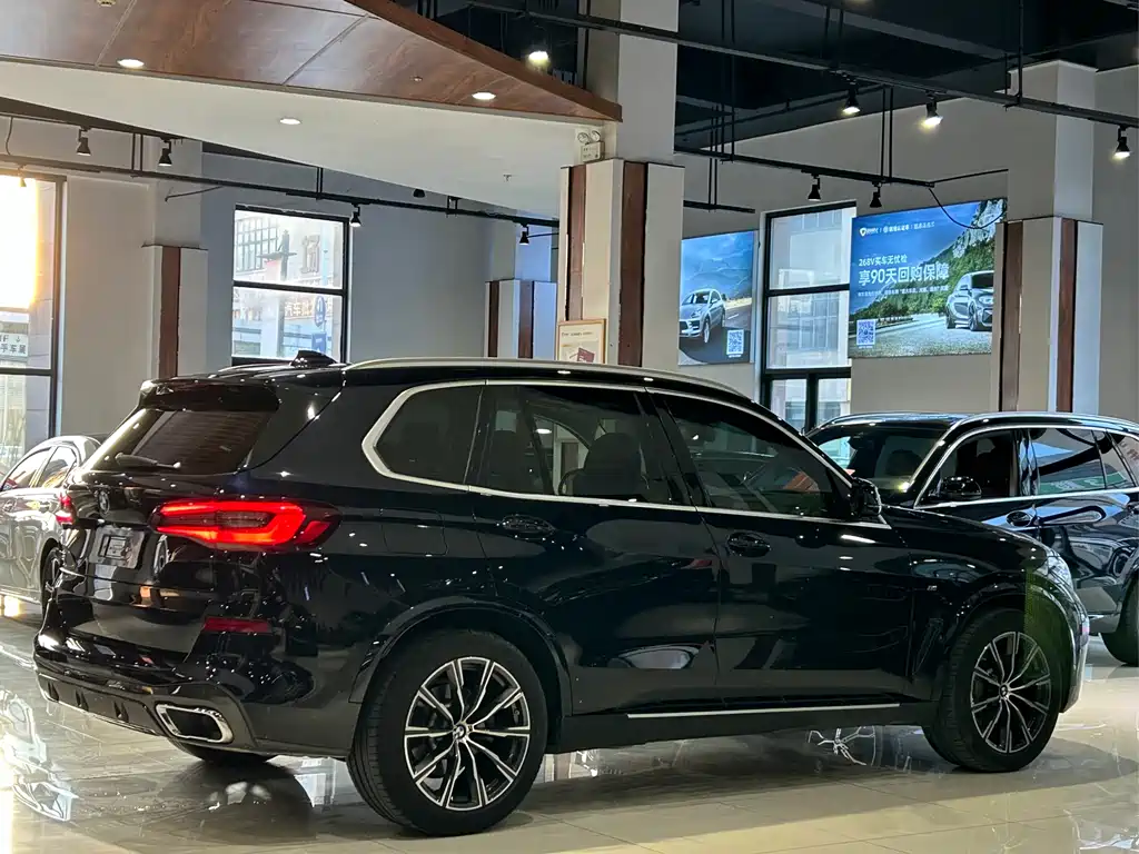BMW X5 2021 — фото 27