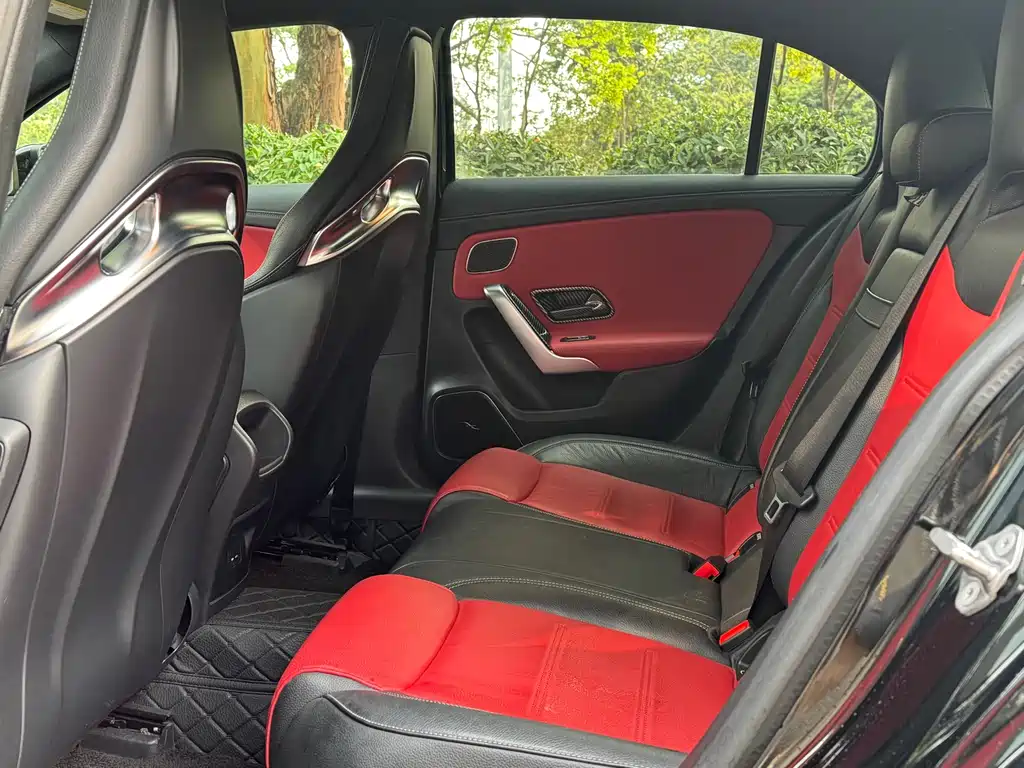 Mercedes-Benz A-Class AMG 2021 — фото 12