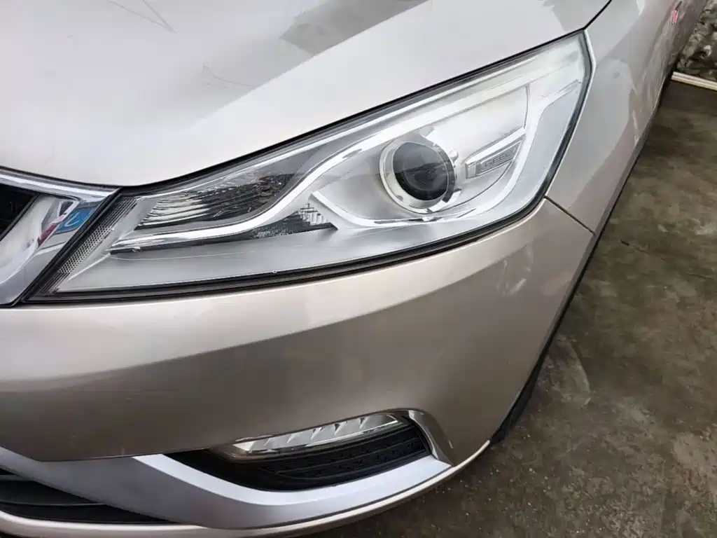 Geely Emgrand GS 2016 — фото 24