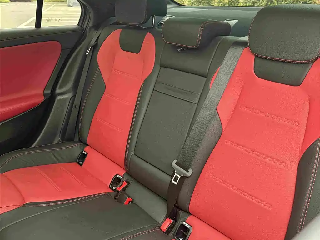 Mercedes-Benz A-Class AMG 2021 — фото 19