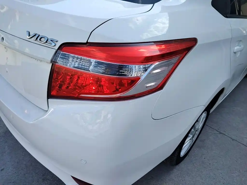 Toyota Vios 2014 — фото 8