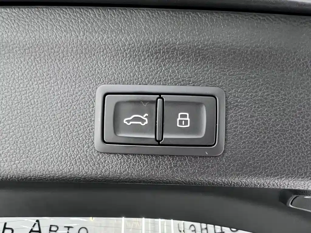 Audi Q3 2022 — фото 17
