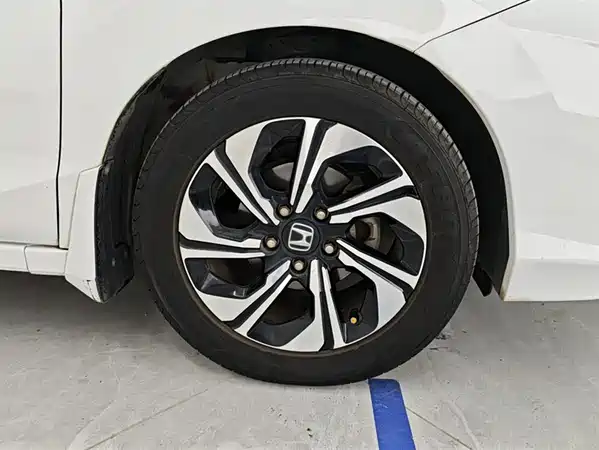 Honda Crider 2017