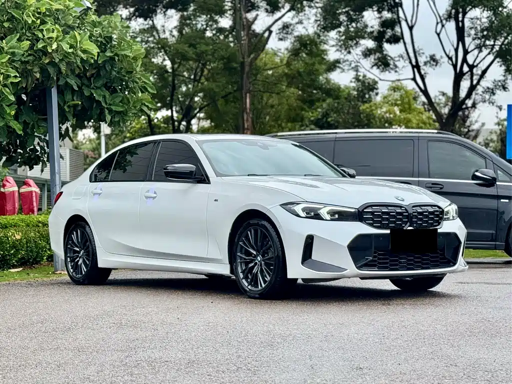 BMW 3 Series 2024