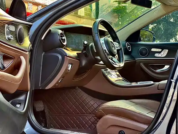 Mercedes-Benz E-Class 2020