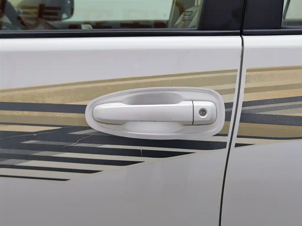 Toyota Prado 2015 — фото 18