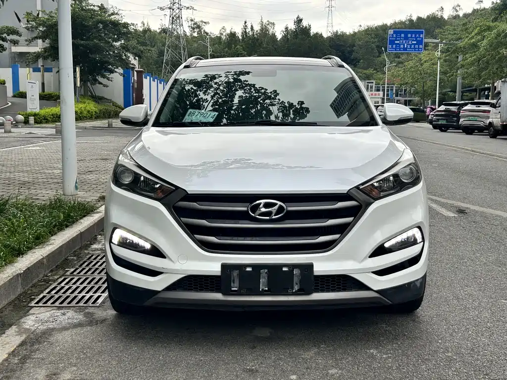 Hyundai Tucson 2016 — фото 2
