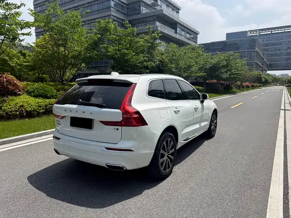 Volvo XC60 2021
