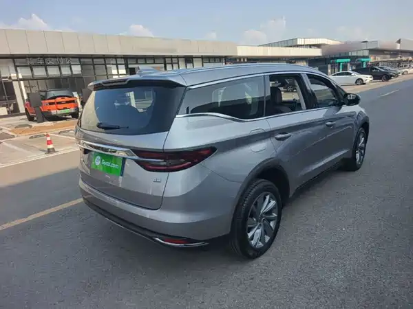 Geely Jiaji 2021