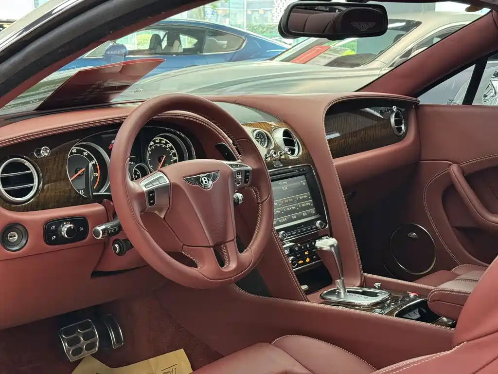 Bentley Continental 2015