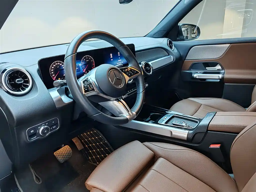 Mercedes-Benz GLB 2023 — фото 13
