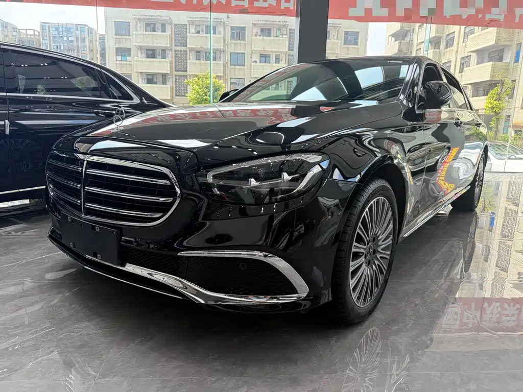 Mercedes-Benz E-Class 2021