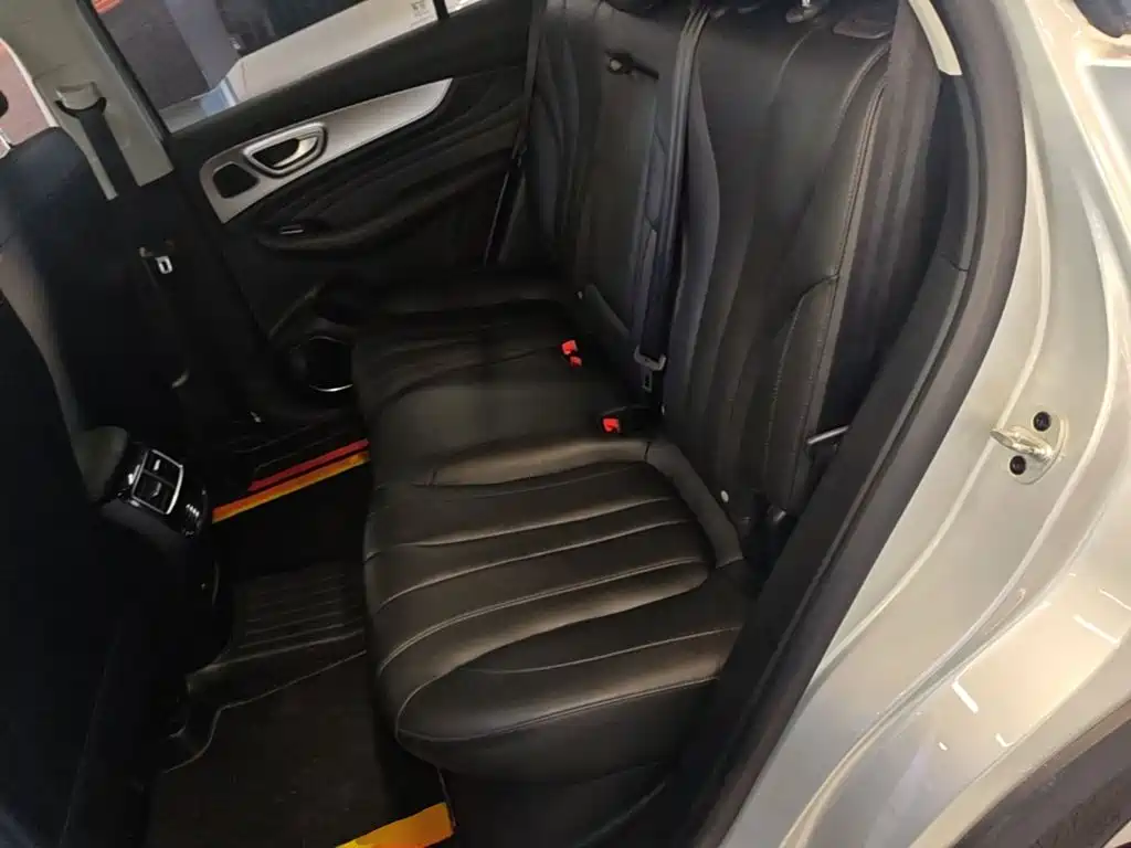 Roewe RX5 MAX 2021 — фото 17