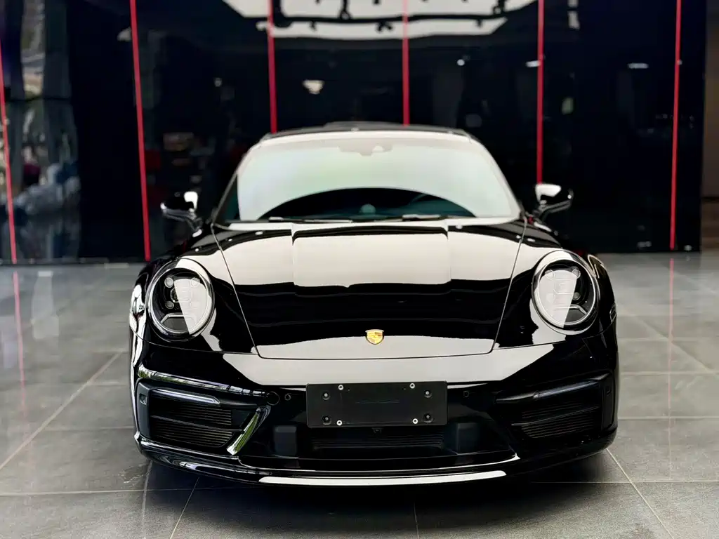 Porsche 911 2023