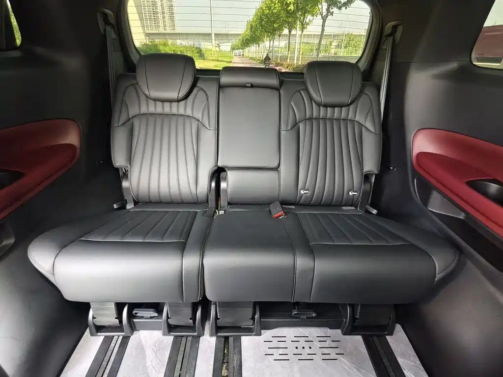 GAC Motor Trumpchi M8 2025 — фото 13