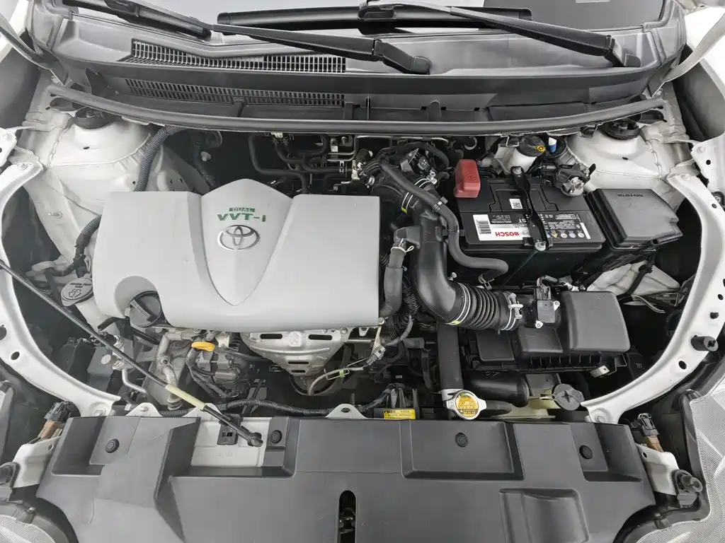 Toyota Yaris L 2016 — фото 6