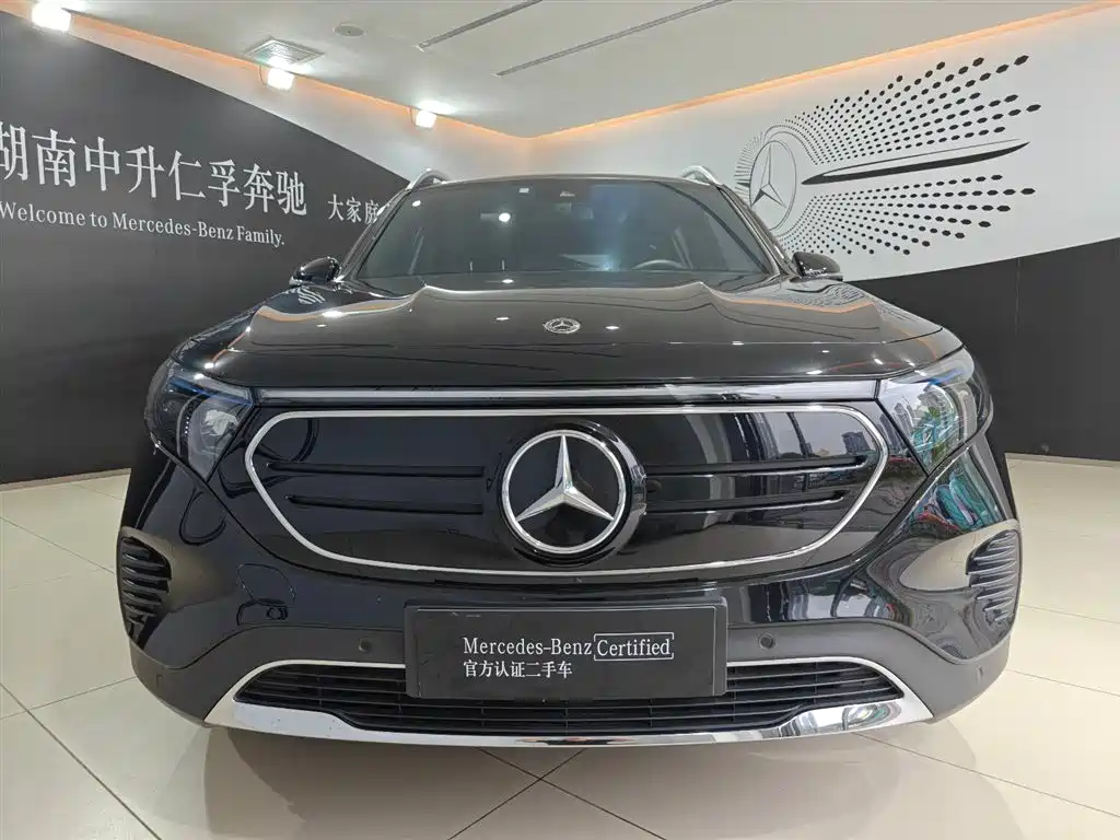 Mercedes-Benz EQB 2023 — фото 3