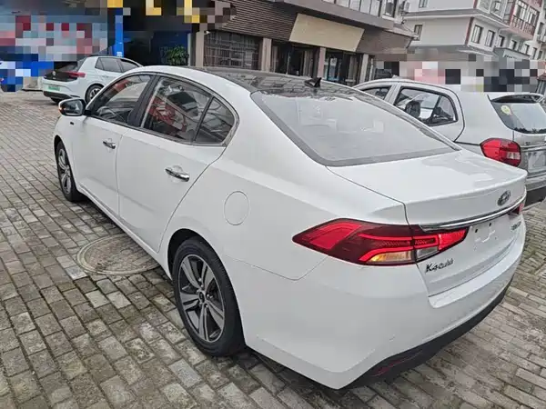 Kia K4 2020