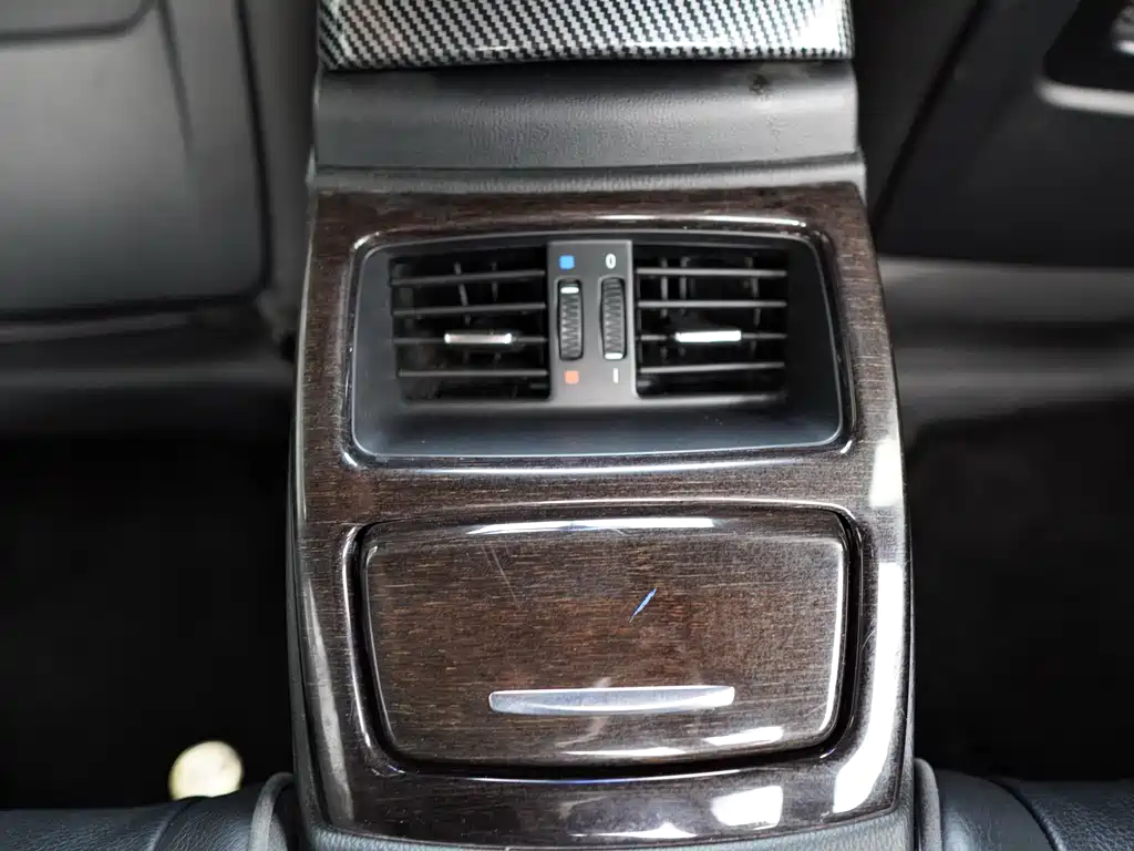 BMW 3 Series 2013 — фото 19