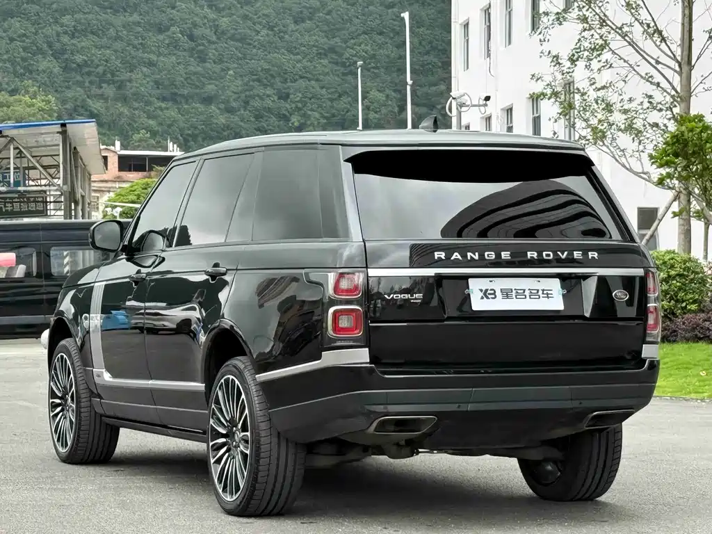 Land Rover Range Rover 2022 — фото 15