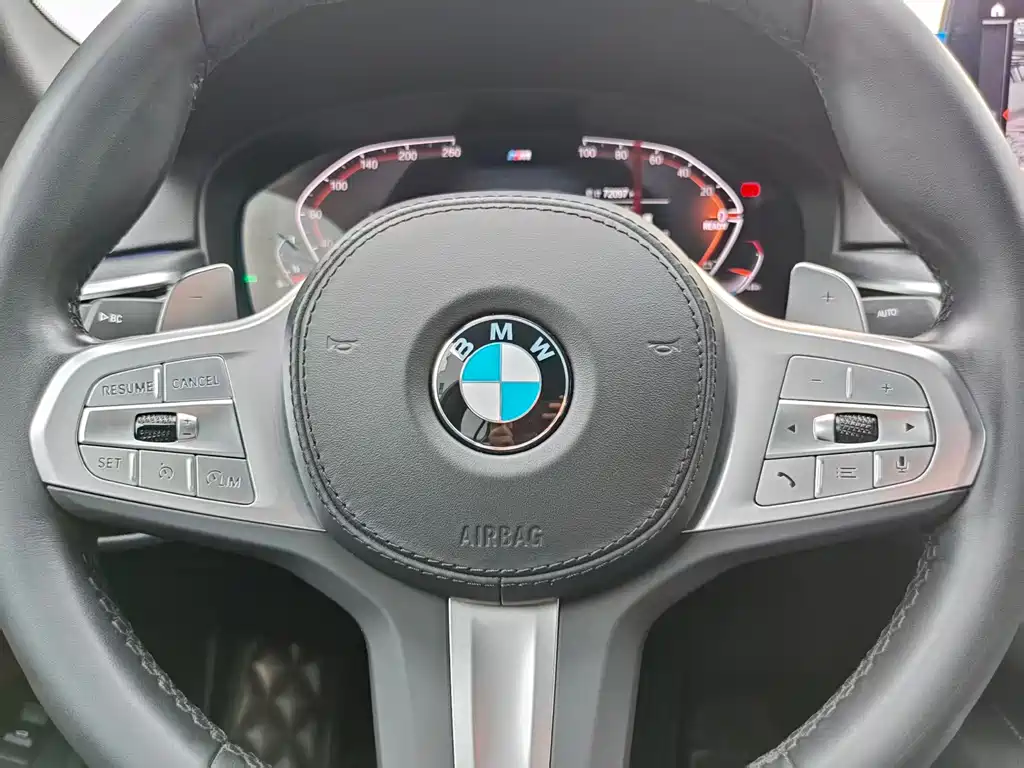 BMW 5 Series 2023 — фото 14
