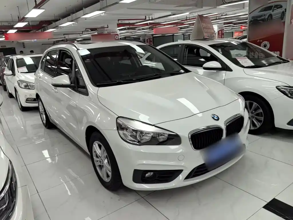 BMW 2 Series Station Wagon 2015 — фото 4