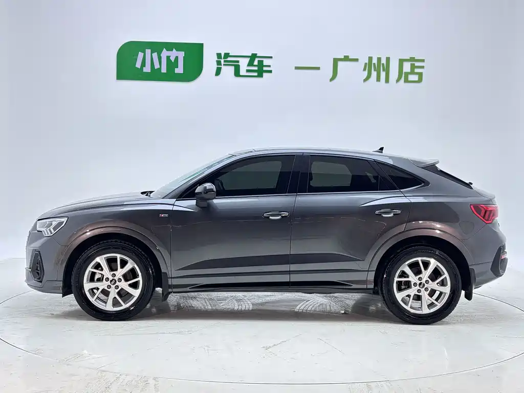 Audi Q3 Sportback 2023 — фото 8