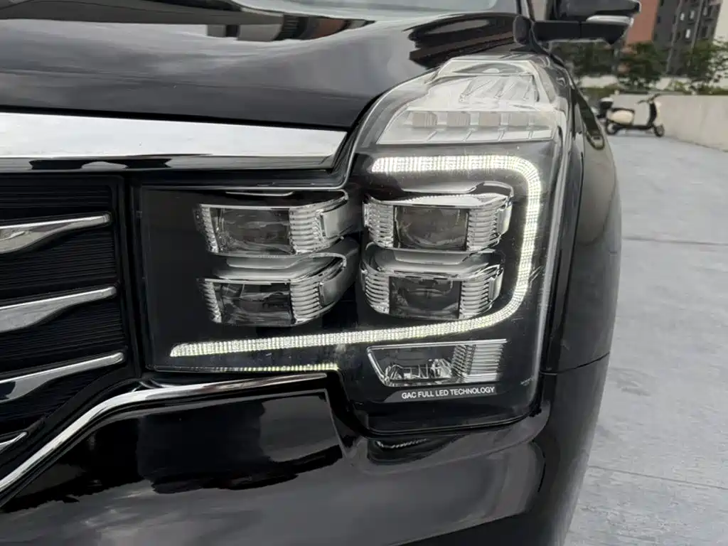 GAC Motor Trumpchi GS8 2019 — фото 19