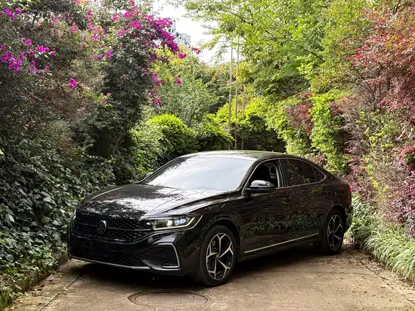 Volkswagen Passat 2022