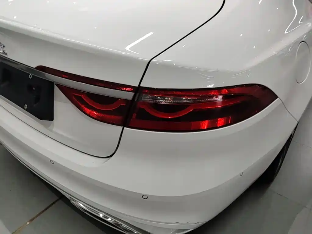 Jaguar XFL 2023 — фото 8