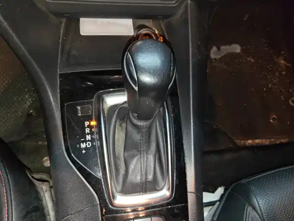 Mazda 3 Axela 2014