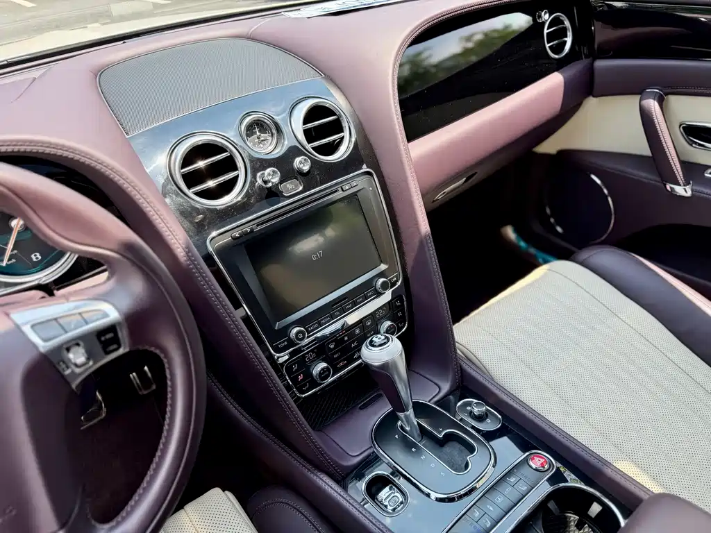 Bentley Flying Spur 2020 — фото 8