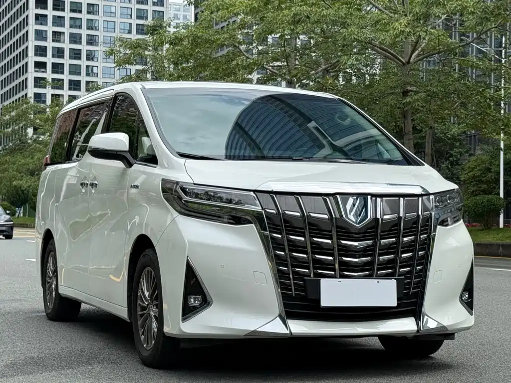 Toyota Alphard 2020 — фото 3