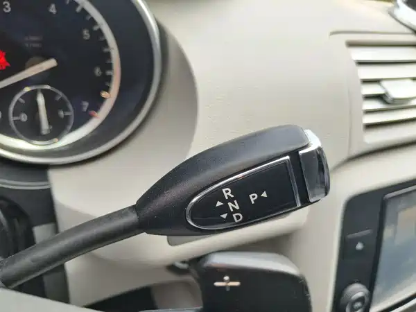 Mercedes-Benz R-Class 2014