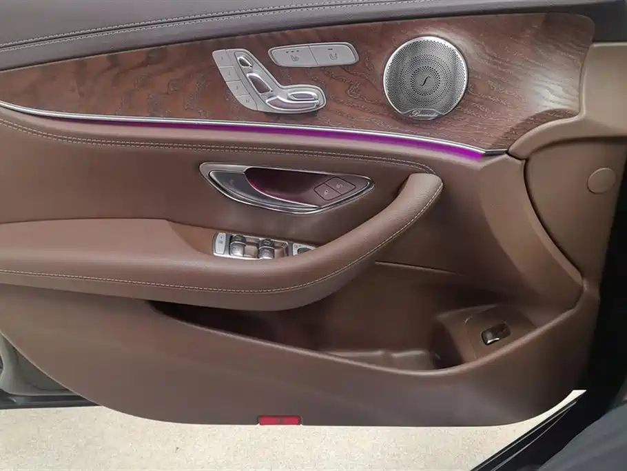 Mercedes-Benz E-Class 2023