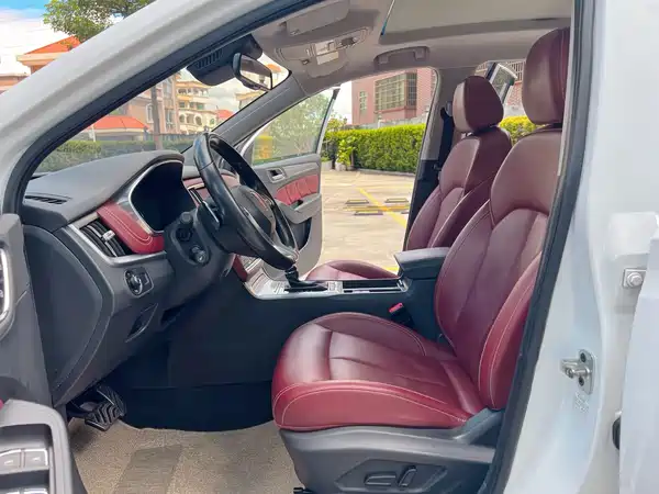 Roewe RX5 2016