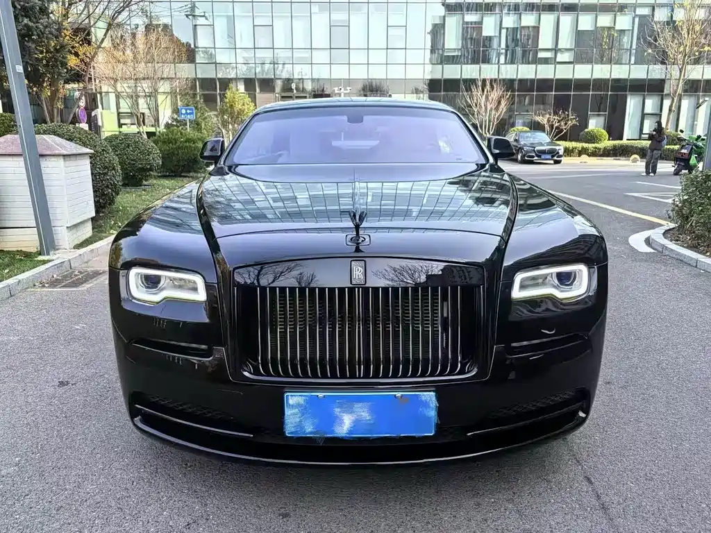 Rolls-Royce Phantom 2015 — фото 2