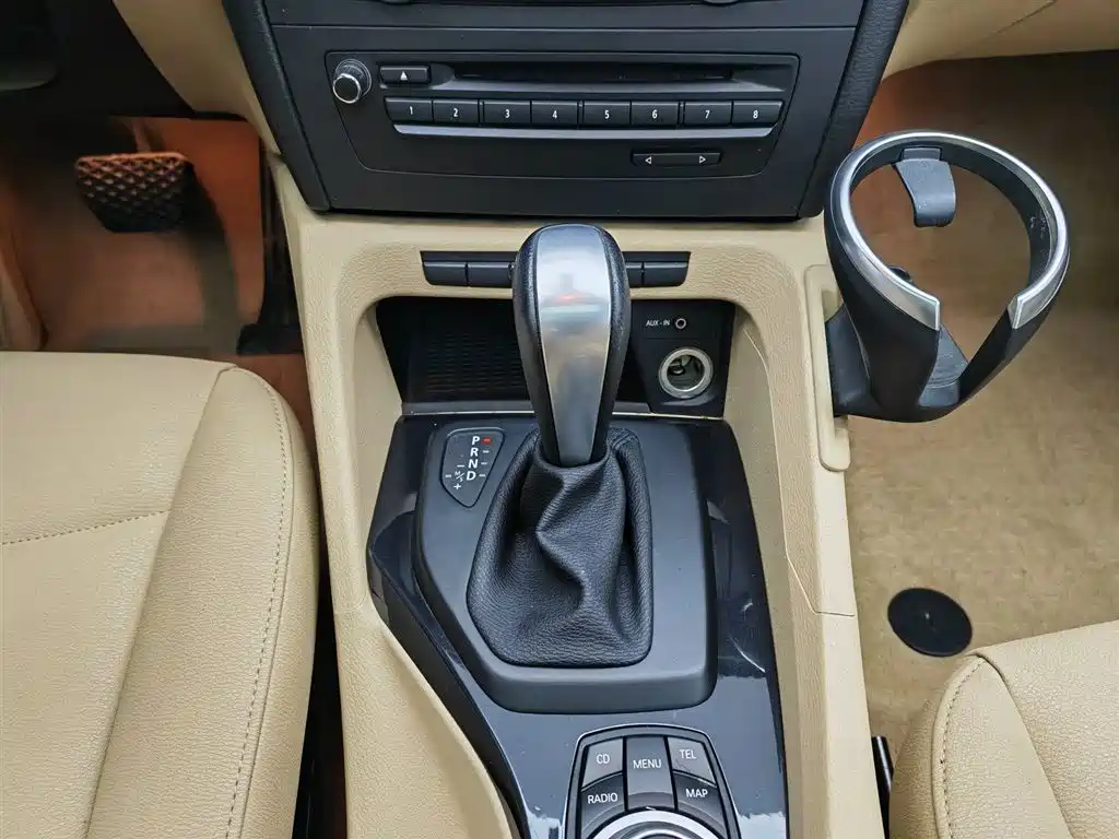 BMW X1 2012 — фото 13