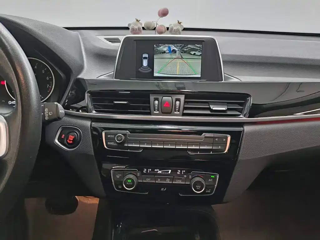 BMW X1 2018 — фото 11