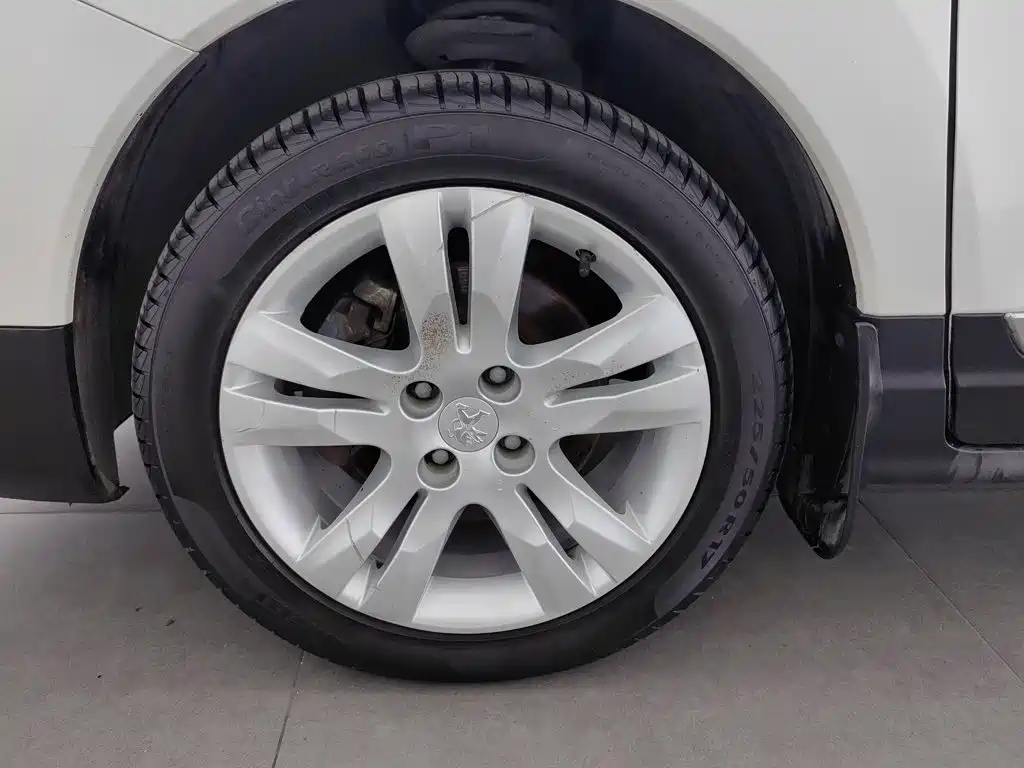 Peugeot 3008 2015 — фото 17